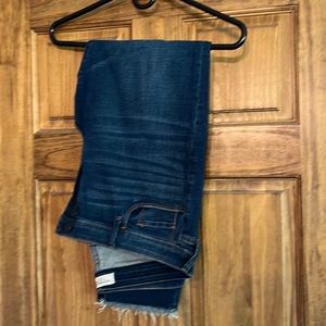 Super Skinny Mid Rise